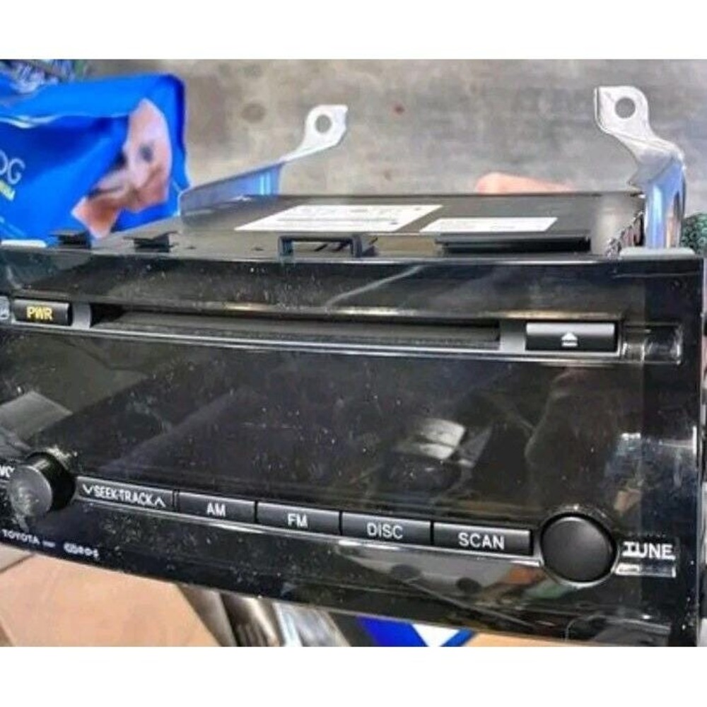 Toyota Prius 2005 - Radio CD/AM/FM Player 51807 OEM 86120-47090 *A7664 Orig. Vtg